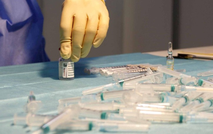 Quarte dosi a rilento I contagi nella Rsa frenano le vaccinazioni