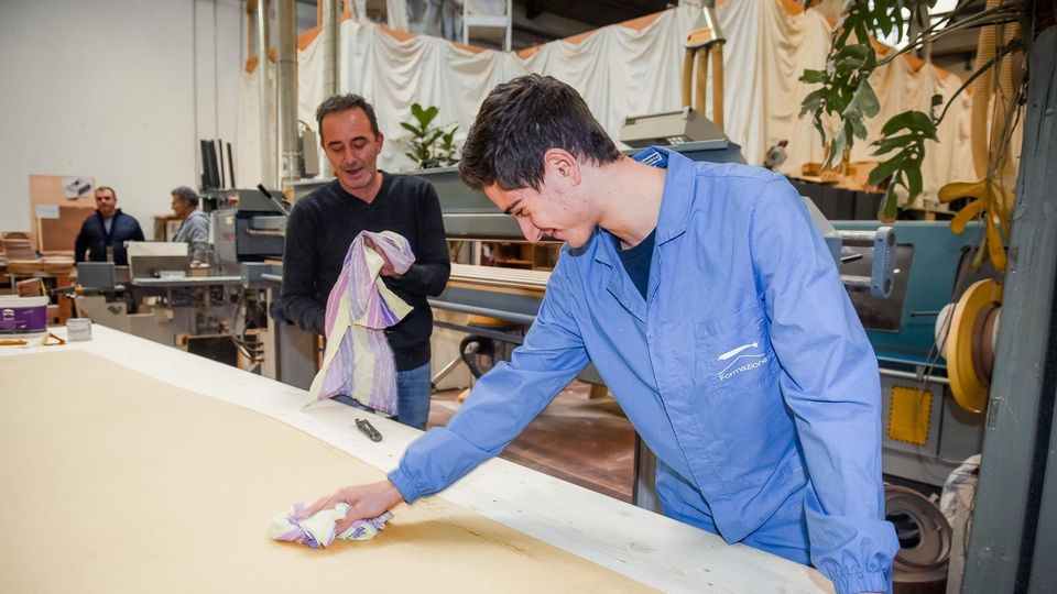 Artigiani del legno: buoni stipendi, ma sono introvabili Artigiani del legno: buoni stipendi, ma sono introvabili