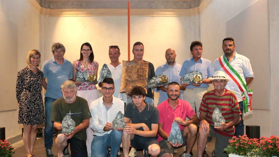 Ciapél d’oro al rosso di Valerio Negri Ciapél d’oro al rosso di Valerio Negri