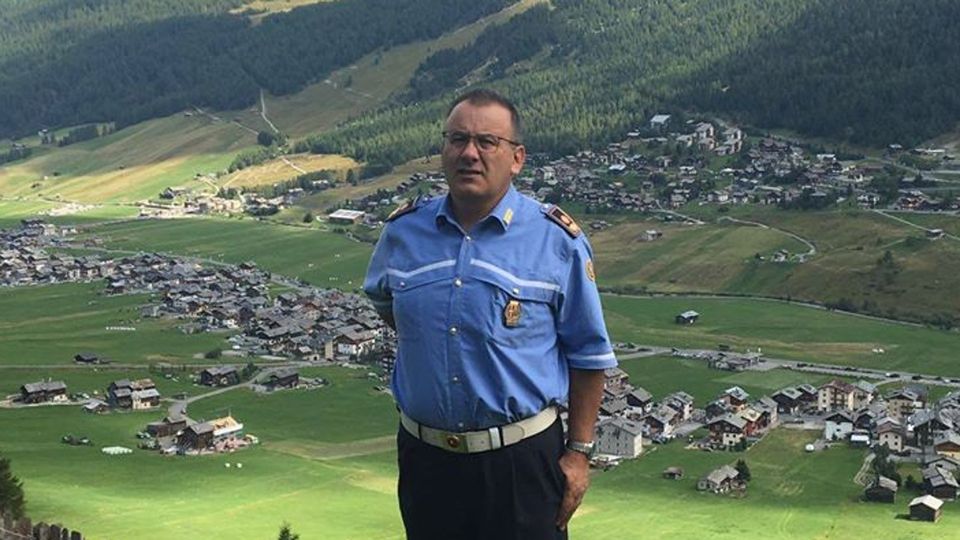 «Favori agli amici», a Livigno sospeso per nove mesi il comandate dei vigili «Favori agli amici», a Livigno sospeso per nove mesi il comandate dei vigili