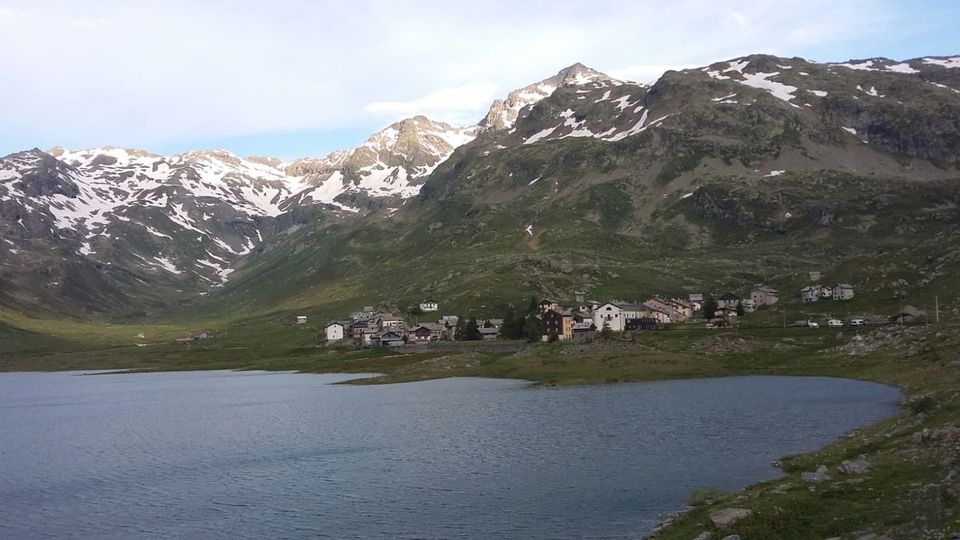 Madesimo, scarichi fognari nel torrente Liro: «Baite e latteria si mettano in regola» Madesimo, scarichi fognari nel torrente Liro: «Baite e latteria si mettano in regola»