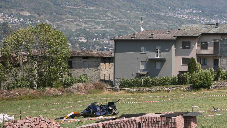 «Il pilota ha evitato di precipitare sulle case» «Il pilota ha evitato di precipitare sulle case»