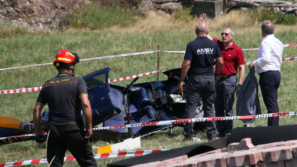 Elicottero caduto. Indagine per omicidio colposo e disastro aviatorio Elicottero caduto. Indagine per omicidio colposo e disastro aviatorio